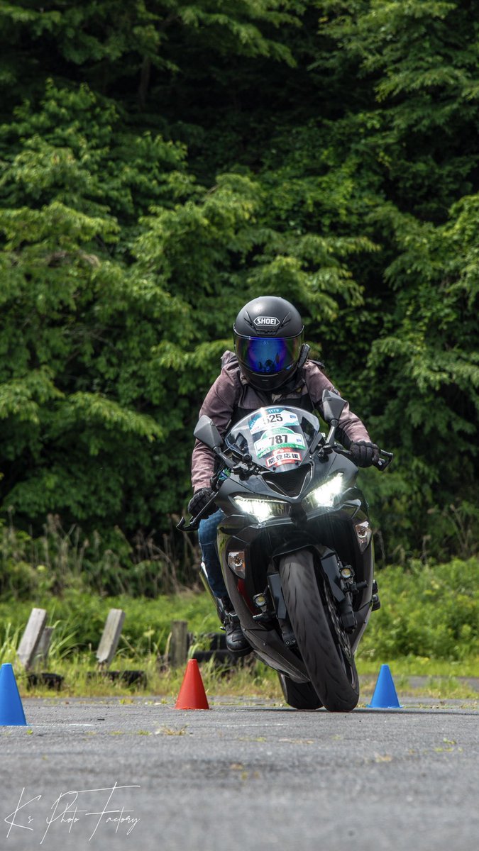 arimaru_6R's tweet photo. うぉぉぉぉおおおおお

ヤバい！嬉しい！
相棒と走ってる写真自体
こんなに撮ってもらうこと初めてで嬉しすぎる！！！
初めて参加した日の思い出としても嬉しい！
よかったね6R！！

お写真ありがとうございました🙏✨️
 #城戸塾0524 https://t.co/XhcMtCWJ0c