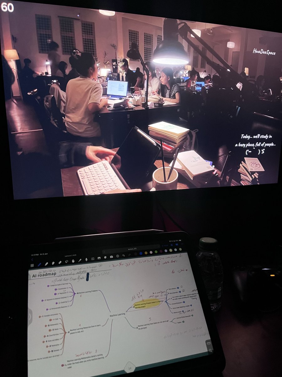 zu7_11's tweet photo. Late night studying 📚 https://t.co/S5KEzskHVV