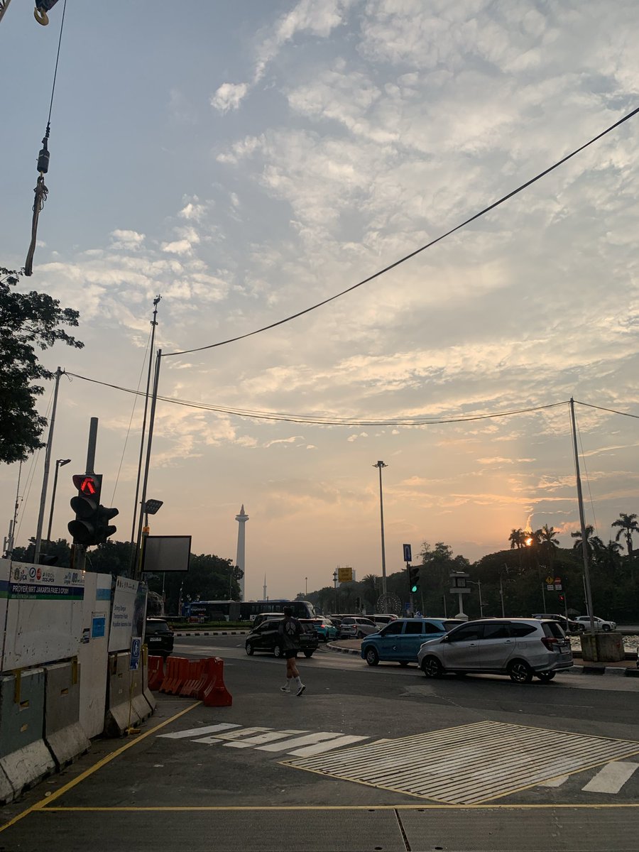 usernameapel's tweet photo. pagi jekardah https://t.co/pohAUc0kmY