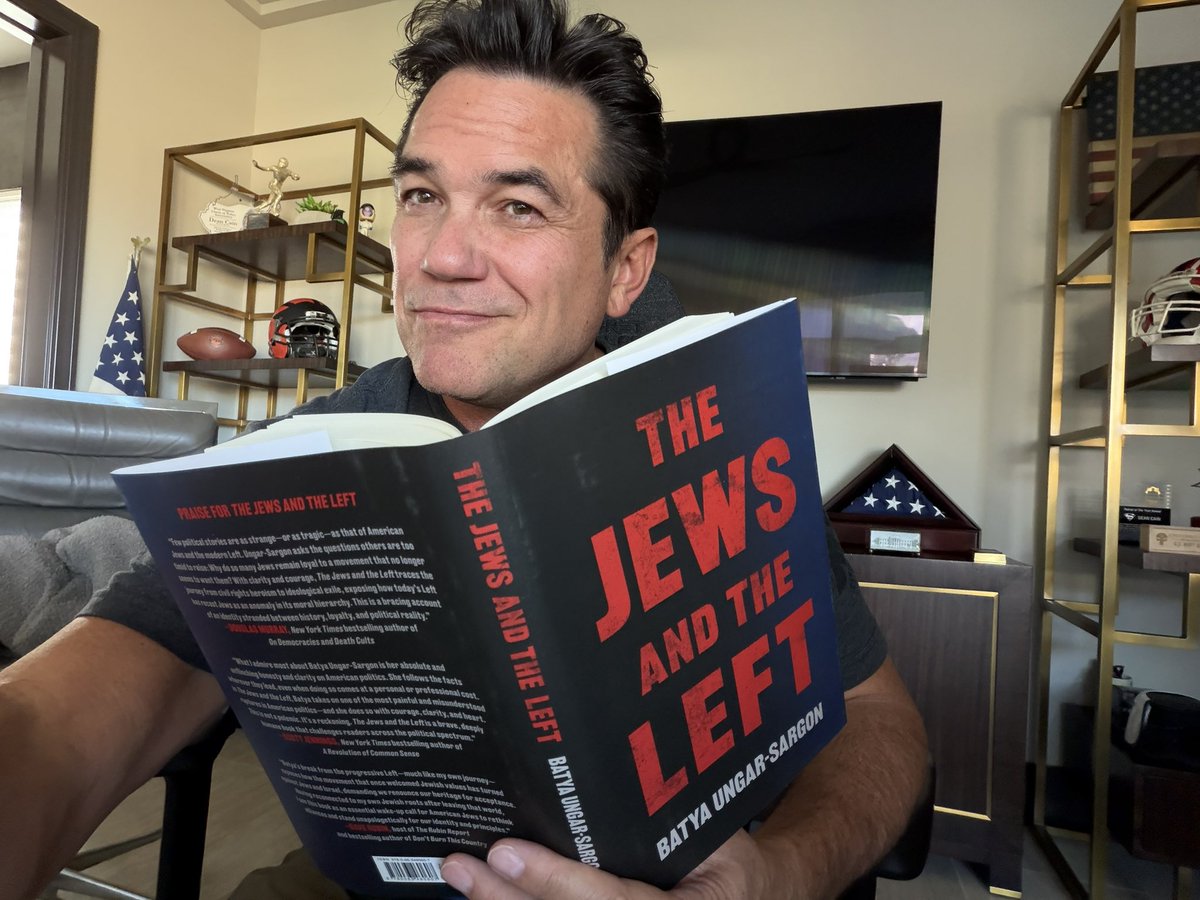 RealDeanCain tweet picture