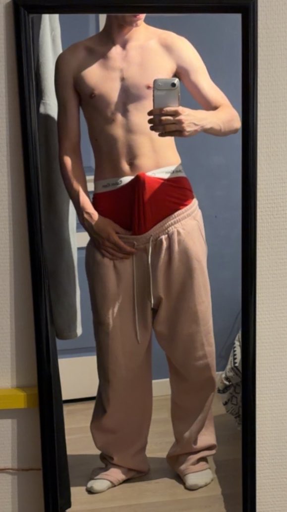 enzomoreltwink