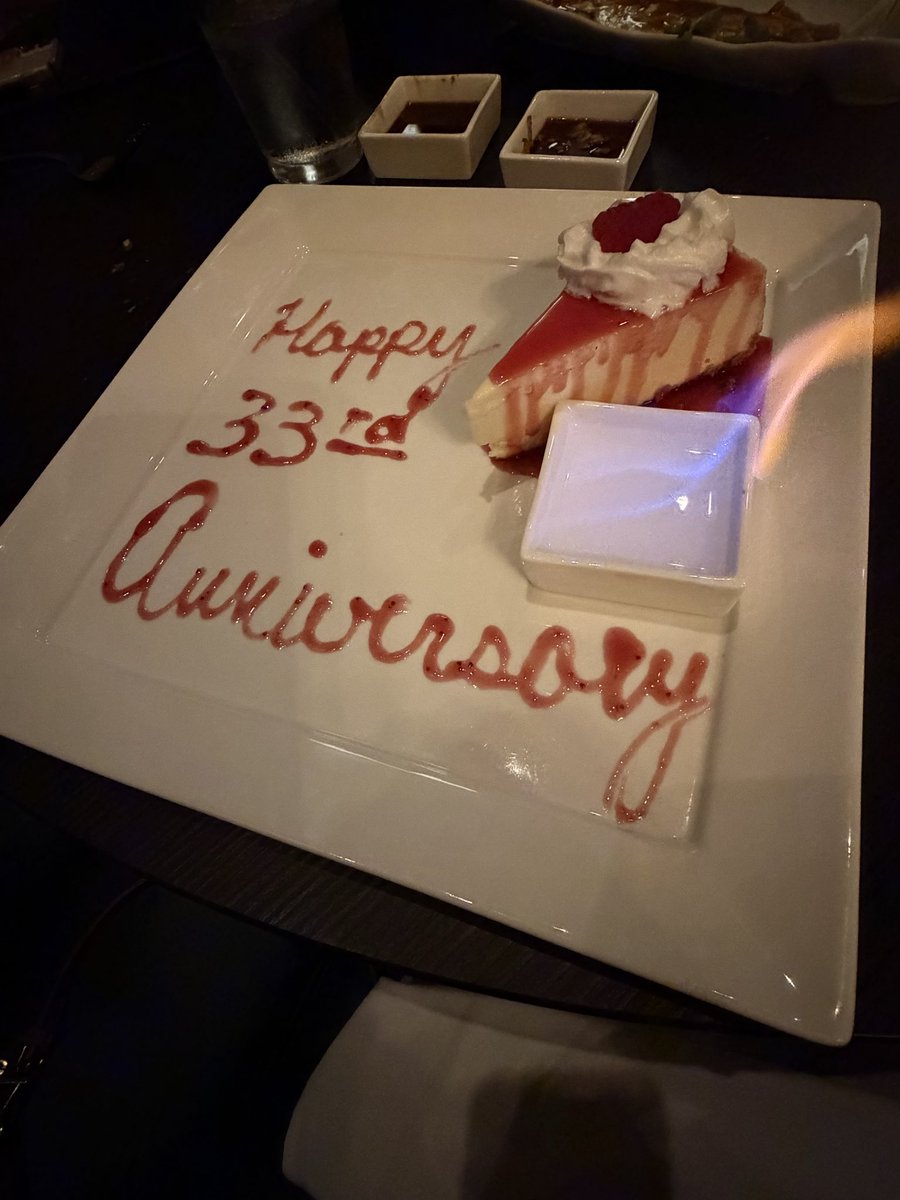 johnryanbn68's tweet photo. Haruno Sushi gave us a nice piece of cheesecake with raspberry sauce! https://t.co/UlgMwlx8p4