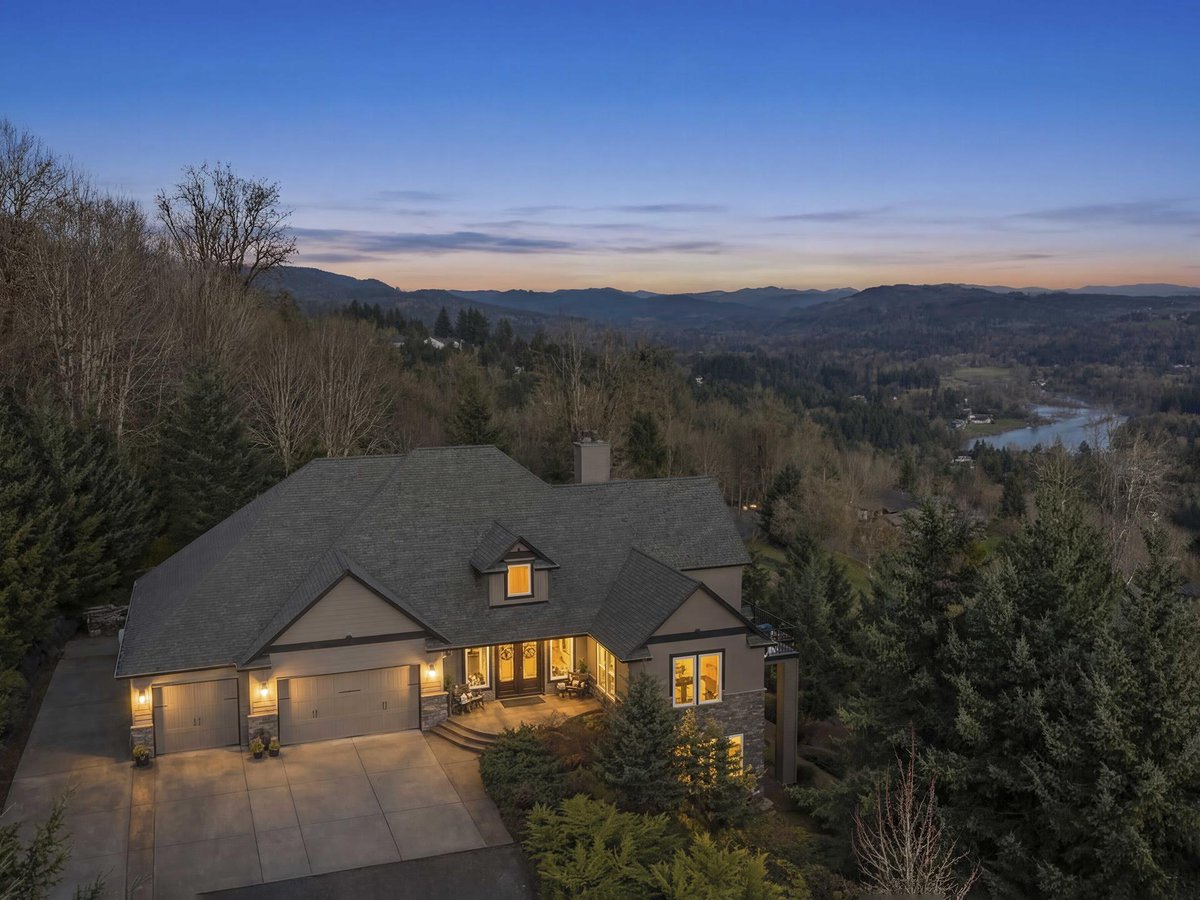 CanoRealEstate's tweet photo. 1/2 Could you see yourself in this lovely home? 4 bed, 5.50 bath in Woodland!
Cano Real Estate  |  360.823.3333
1330 Insel Rd
Perched to capture sweeping views from nearly every room, this stunning custom https://t.co/a6oUDDumKv