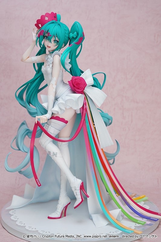 GoodSmile_US's tweet photo. #GoodSmileFest2026 Figure Update!

GOODSMILE RACING
Hatsune Miku GT Project
Racing Miku 15th "Rhapsody" 2010-2025

Web Gallery: https://t.co/pZK36cMrpk

#fightgsr #HatsuneMiku #goodsmile https://t.co/UdhB4N7iCP