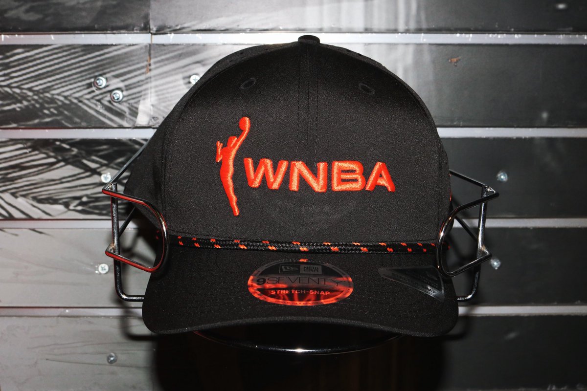 teamlastore's tweet photo. All new headwear from @NewEraCap is here for the season🔥 From WNBA to LA Sparks specific styles, this collection has everything you need to rep this summer. Now available online &amp; in-arena when doors open at 6pm! Link in bio to shop the full collection #teamlastore #lasparks https://t.co/0BtDqqOWFn