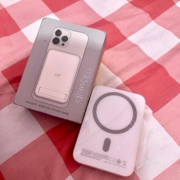 coupsehan8's tweet photo. OPEN RENTAL for EXO PLANET 6 EXhOrizon in JAKARTA DAY 1 

✨ Rent/Sewa PowerBank ANKER 10k mAh (incl. kabel) - 50k | Magsafe - 75k
✨ Rent/Sewa Lightstick

WTS/JUAL :
✨Baterai Alkaline
✨Socket Baterai LS

✅ COD VENUE
📩 https://t.co/KDShoH0mJn https://t.co/76UTCJtc54