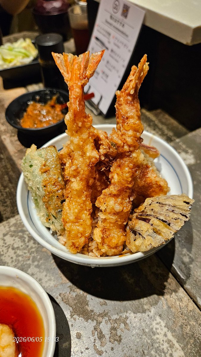 GBO2_Rouge's tweet photo. 昨日は天ぷらと天丼を食べました。
渋谷のPARCOにある　たかお　というお店です。
美味しいのでオススメ！ https://t.co/J3SOerdAqa