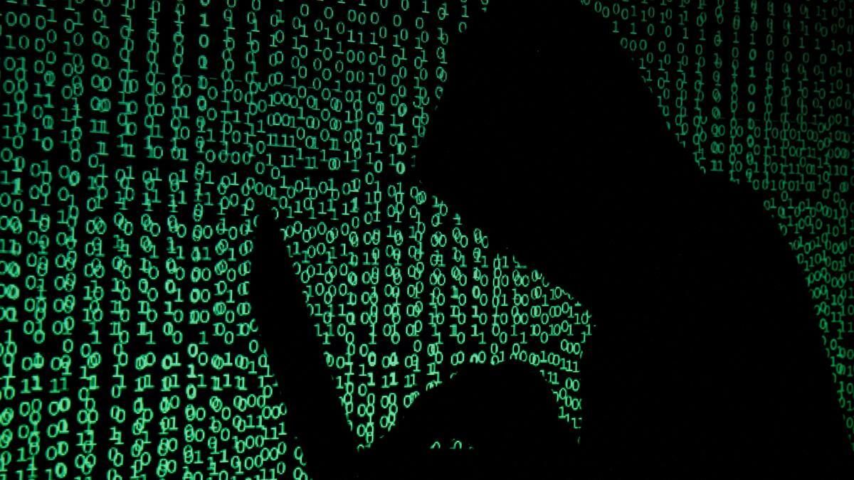 IndianTechGuide's tweet photo. 🚨 CBSE invited 19-year-old ethical hacker Nisarga Adhikary to help identify security gaps in its IT systems. 🙏 https://t.co/uKPL2FjN0u