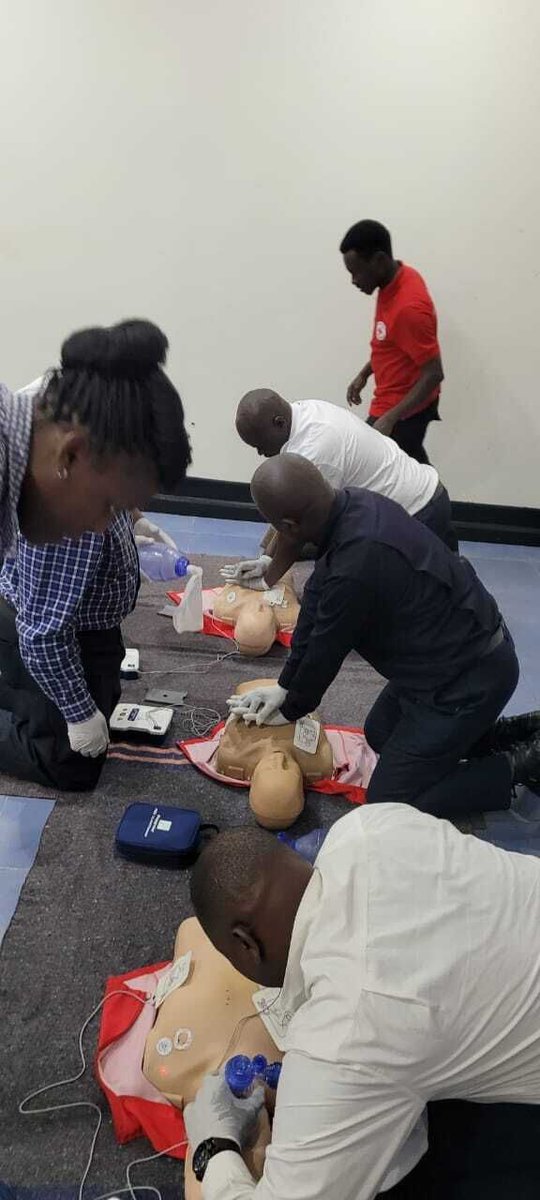 KRCTI_Kenya's tweet photo. G4S Supervisors and Trainers trained on BLS.

Equipping security leaders with life‑saving skills. Because safety starts with preparedness.

Book a slot for our next class here - https://t.co/RI0jJCWStv 
📞 +254 787 889 533 | +254 705 464 722
📧 communication@krcti.ac.ke
🌐 https://t.co/ycitEmEvf5 

#KRCTI #G4S #BLS #SecurityTraining