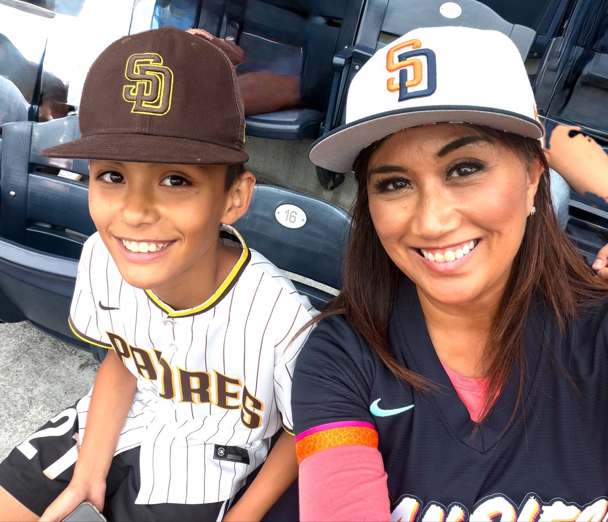 MarieCoronelSD's tweet photo. Taking a break from baseball practice. Let’s go @Padres! Get hot 🔥 on the homestand. #FriaredUp #ForTheFaithful https://t.co/ji8b7EcgEi