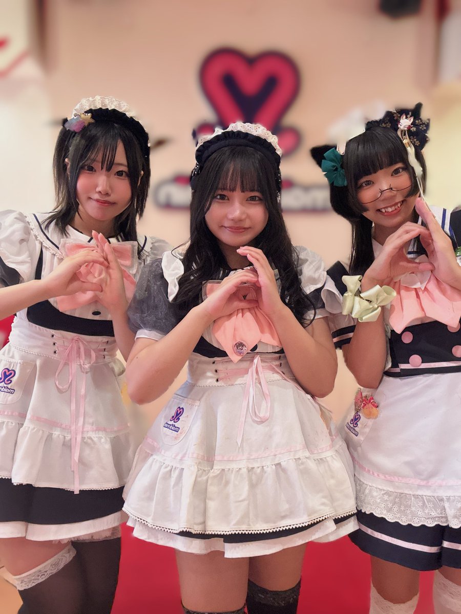 ご主人様お嬢様こんにちは♡ オタロード店おひさま開国しました🌟 もえ