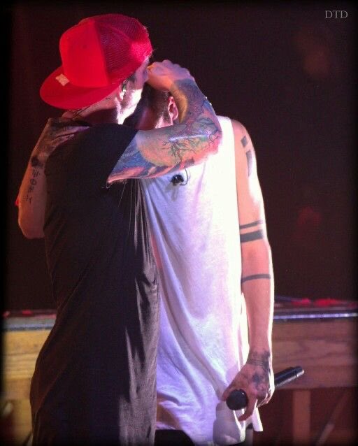 ppaladito's tweet photo. if i think about this for too long i can physically feel my heart shatter https://t.co/T0Lkw56RUk
