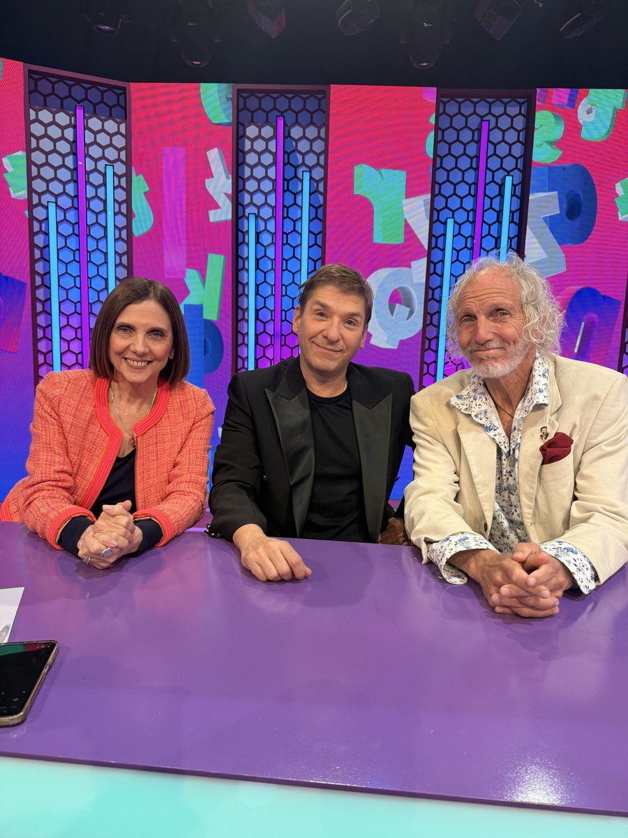 GastonTrezeguet's tweet photo. Ganamos ! ❤️🫶🏻 @SilvinaChediek #boyolmi #pasapalabra @telefe https://t.co/3oascxqMJb