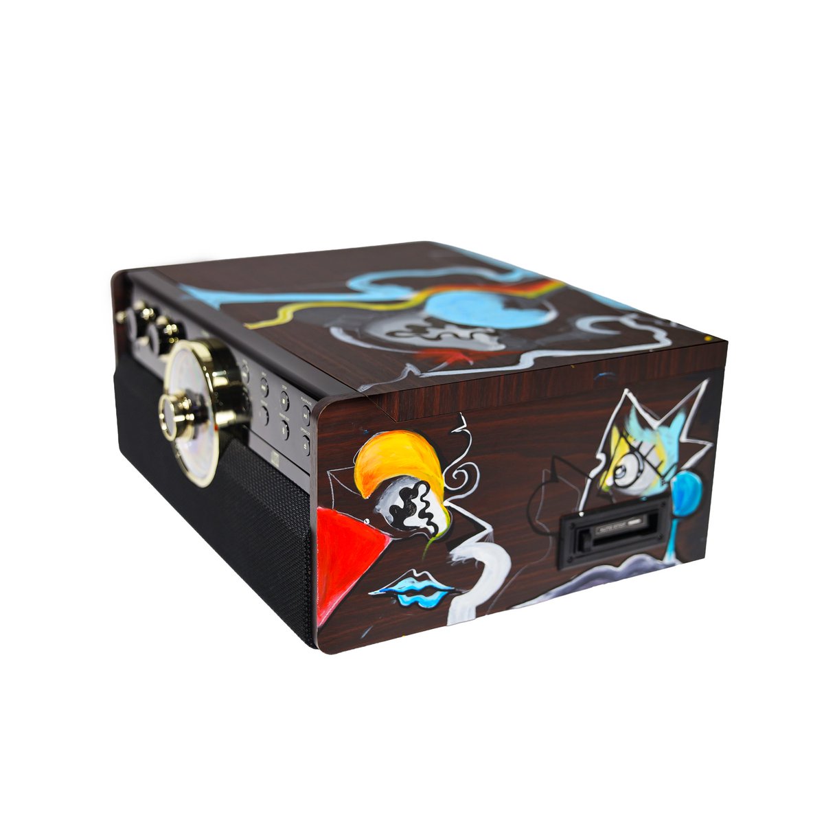 fewocious's tweet photo. a Victrola 7-in-1 hand painted by me :)

bluetooth, 3-speed turntable, cd player, fm radio, aux. it actually plays!! (It sounds so good i listened 2 some Daniel Johnston on it) https://t.co/P6ND5TrM9w