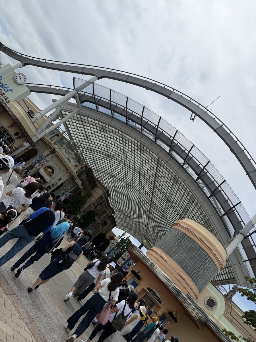 a04a_aaa's tweet photo. ユニバ　day-2😶😶😶 https://t.co/F4cPdnCymI