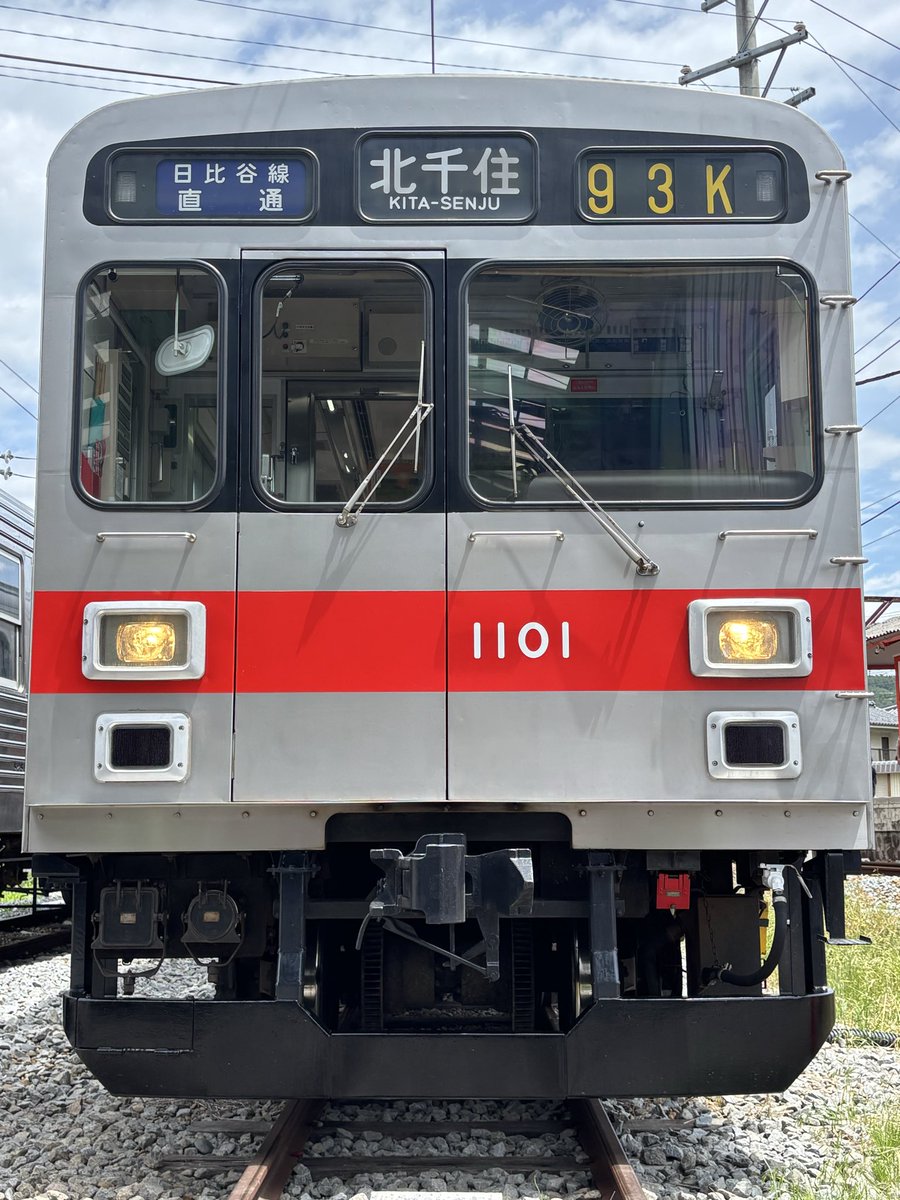 Aventa_TEC500's tweet photo. 幕回し（幕替え）も充実💡

#まるまどまつり2026 https://t.co/VItBy2ESzR
