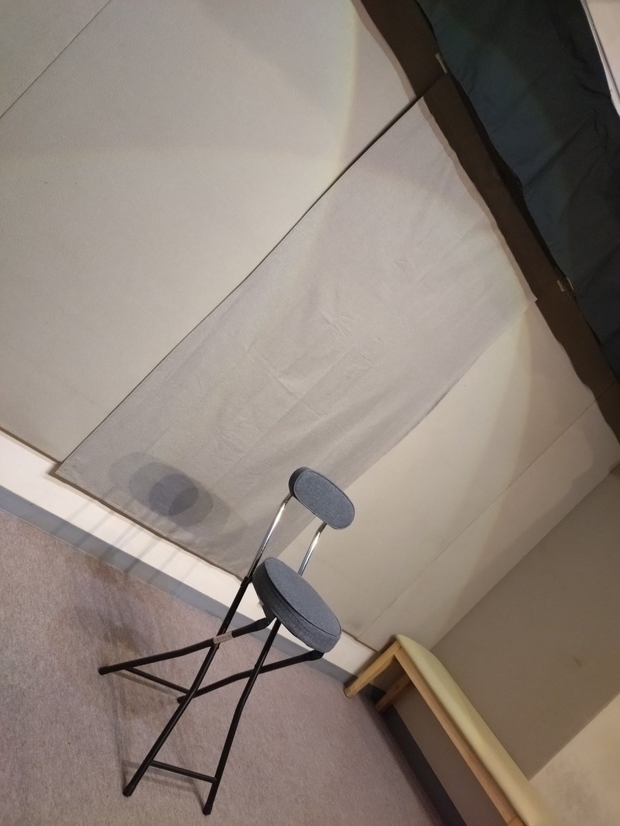 ay_dew's tweet photo. 朝からミスドとパチ屋に行列ができる三軒茶屋笑
今日も稽古頑張ります！
――
アトリエ三軒茶屋企画Vol.6 短編集
『私の選択』

奪ったのか。選ばれたのか。――連鎖する4つの会話劇。

▼日時
6/12 15時/19時半
6/13 14時/17時

▼会場
アトリエ三軒茶屋

ご予約はこちら↓
https://t.co/hctYlaRgot https://t.co/B8MpRlfV4H