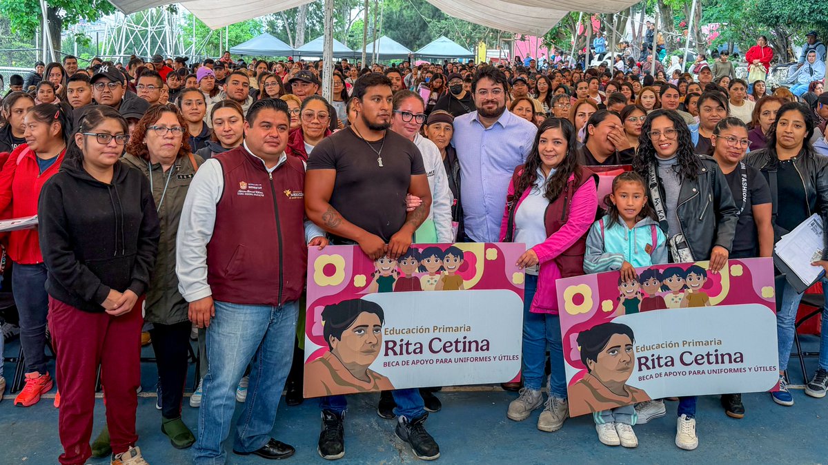 isaacsolar's tweet photo. Acompañé a Elizabeth Rocha, encargada de las Becas para el Bienestar del Gobierno de México, en el cuarto día de entrega de tarjetas de la #BecaRitaCetina.
En esta jornada realizada en #SanAgustín, más de 2 mil estudiantes de educación básica recibieron este apoyo.📚#Naucalpan https://t.co/bePiomPY2b