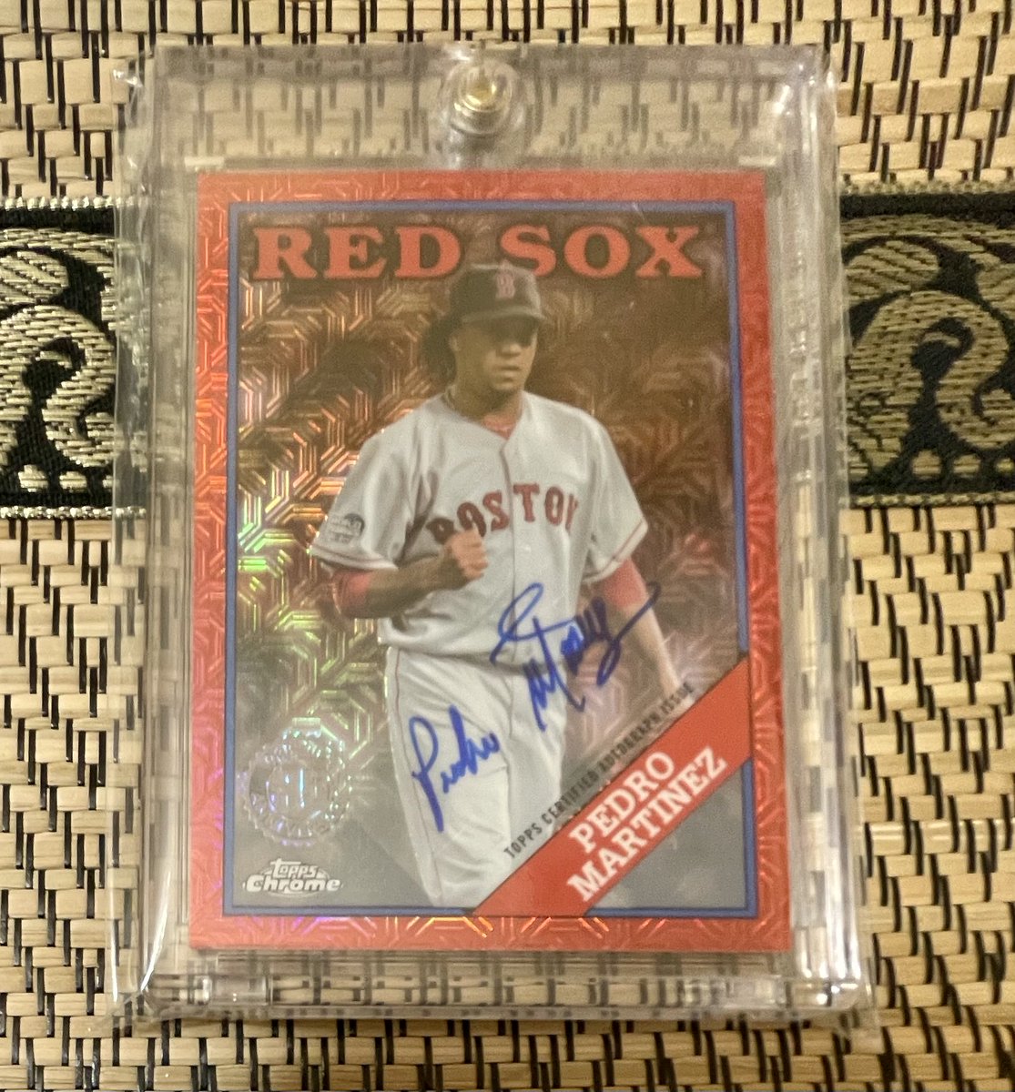 Haze28's tweet photo. @Topps https://t.co/zjYMs7PwWe