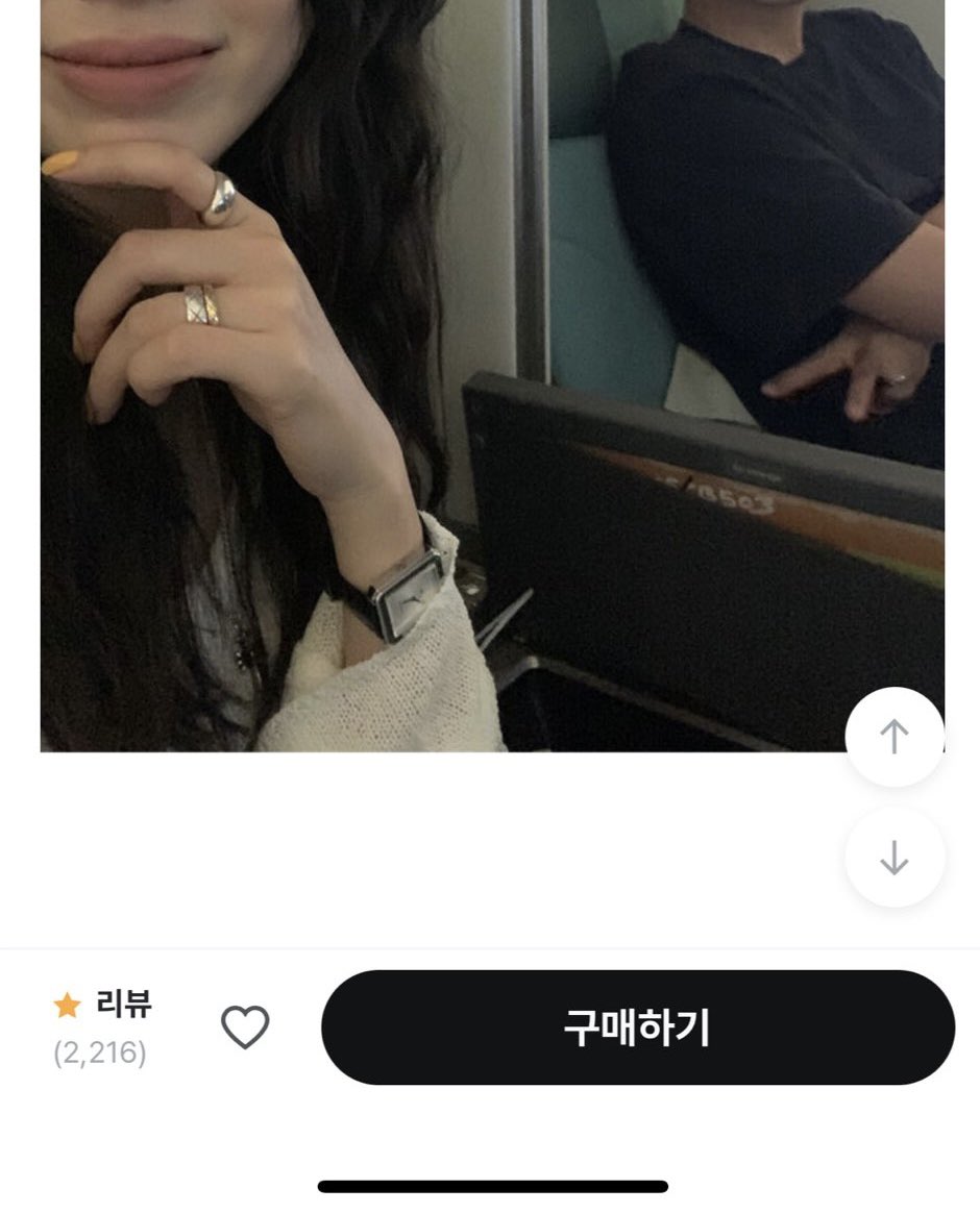 saycheesejry's tweet photo. 아 이거 레전드는 상세페이지에 남친이랑 찍은 셀카 올라온거 ㅋㅌㅋㅠ 아니 진심 뭐냐고요 ...... 바지 사러 들어갓다가 냅다 사장님 블로그 염탐하는 사람 됨 ;; 요즘 쇼핑몰들 걍 두범째 같은 사진 졸라많아서 뭘 보고 사라는건지 모르겟슴ㅠ https://t.co/wmVV6VqaRv