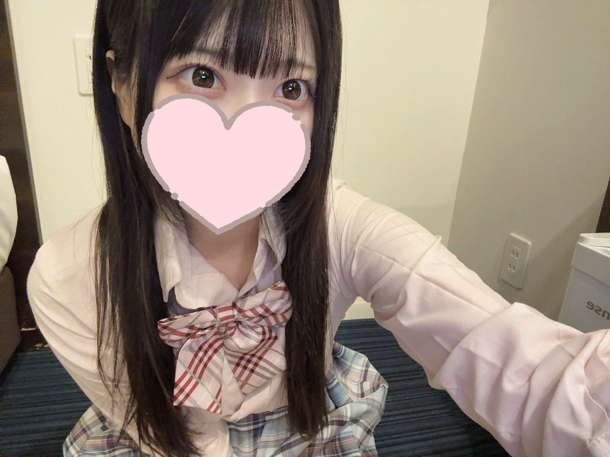 nemuro_neru's tweet photo. ピンクかわいい(﹡ƠωƠ֦﹡)💘
今日コンタクトしたまま寝ちゃって目が充血してる🥲💭 https://t.co/ZrzHFdUjVh