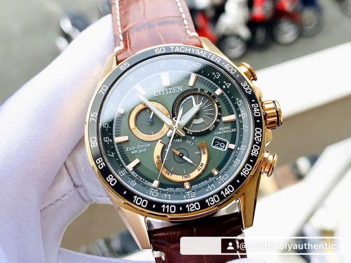Maithaolyauth's tweet photo. ⌚  Citizen Perpetual Calendar chronograph : CB5919-00X

👉 Chức năng: Lịch vạn niên, Chronograph, 24h, lịch ngày, thứ, giờ quốc tế (World Time GMT), Radio Controlled
- Kính Sapphire nguyên khối
- Máy Eco-Drive
- Size 43mm
- Chống nước 200m
Lystoreus8800k https://t.co/YpWZRv4lsN