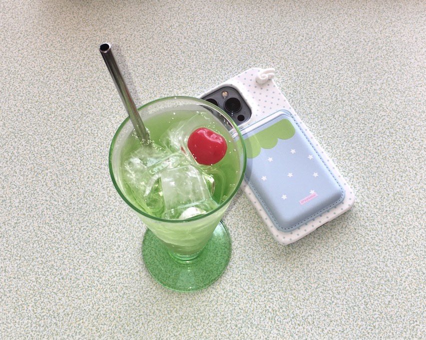 happpiece's tweet photo. #rt #follow #event

하늘색 딸기?! 🩵☁️🍓
starberry 맥세이프 카드홀더 
new >> 하늘색 ver <<  open !! 🪽

#RT + #follow 
추첨 한분께 제품을 드립니다
.˳˳.⋅♡ ᩙ
⬇️오픈 기념 10% 세일 ~ (6/12) 
https://t.co/N6cMGrcxre https://t.co/HCJrKBJPaq
