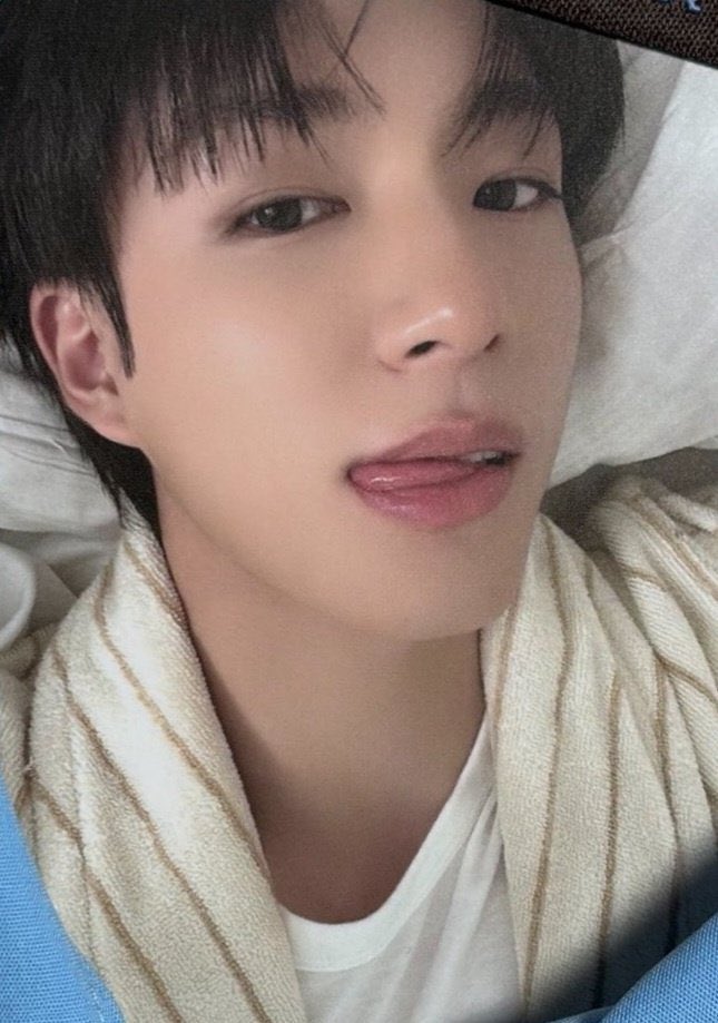 jb ·ᴗ· tweet media