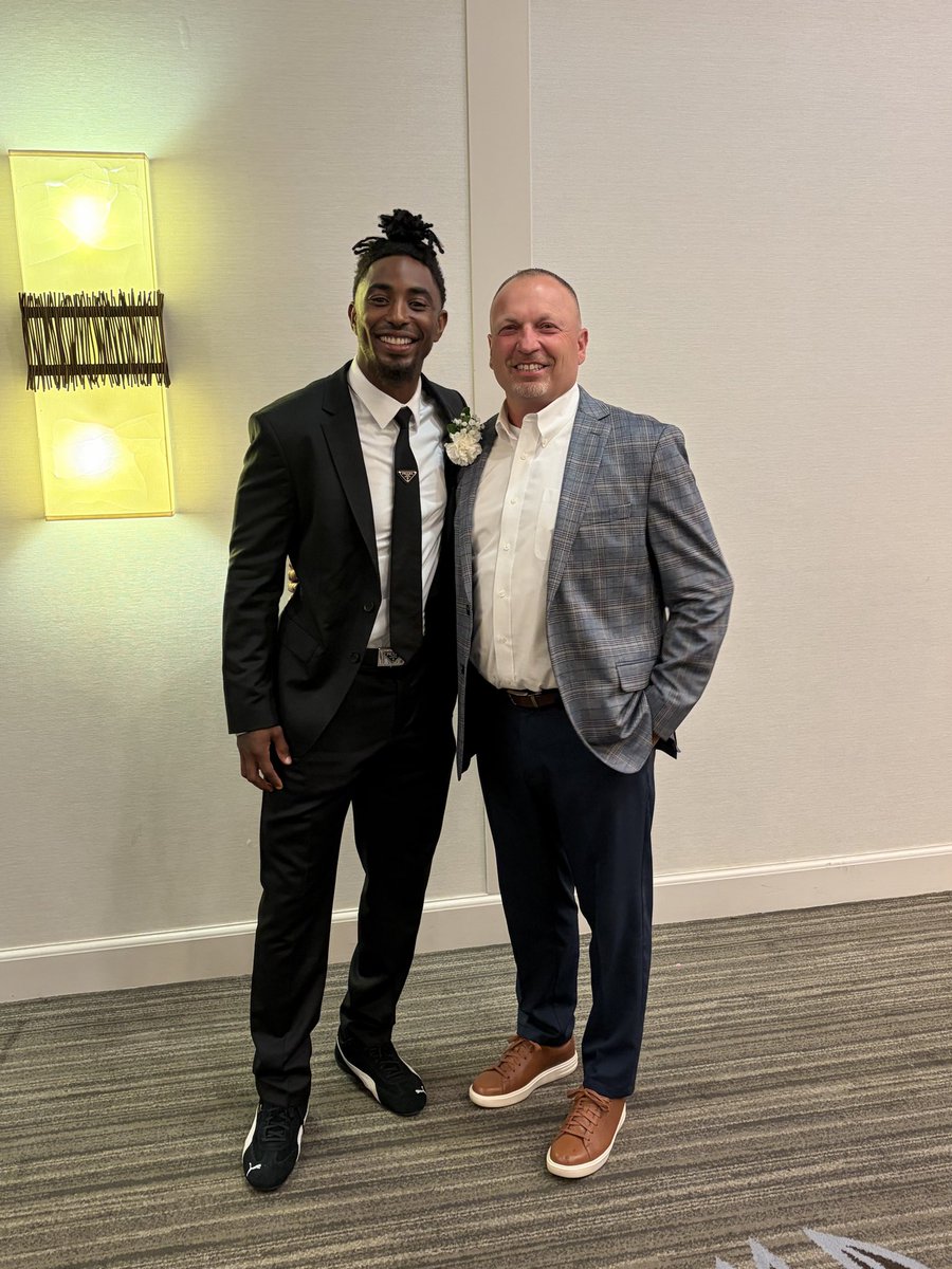 warriors_cv's tweet photo. Congratulations to Central Valley’s own Jordan Whitehead for his induction into the WPIAL Hall of Fame!
#WPIALHOF
#ProudWarrior https://t.co/Kfr5aolzLz