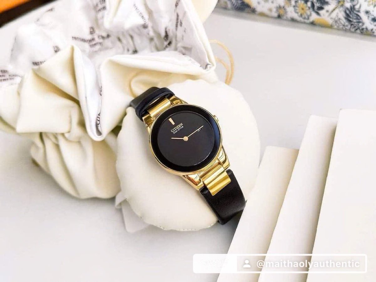 Maithaolyauth's tweet photo. Citizen Eco-Drive Axiom GA1052-04E

❣️Size: 30 mm
💫Vỏ thép không gỉ , tông vàng cực sang
❣️Dây da màu đen lịch lãm
💫Mặt kính khoáng chịu lực
❣Máy pin :  Eco-Drive 20 năm mới phải thay pin
Giá tham khảo hãng ~9tr
Lystoreus3200k https://t.co/E1bU9Zsvmw