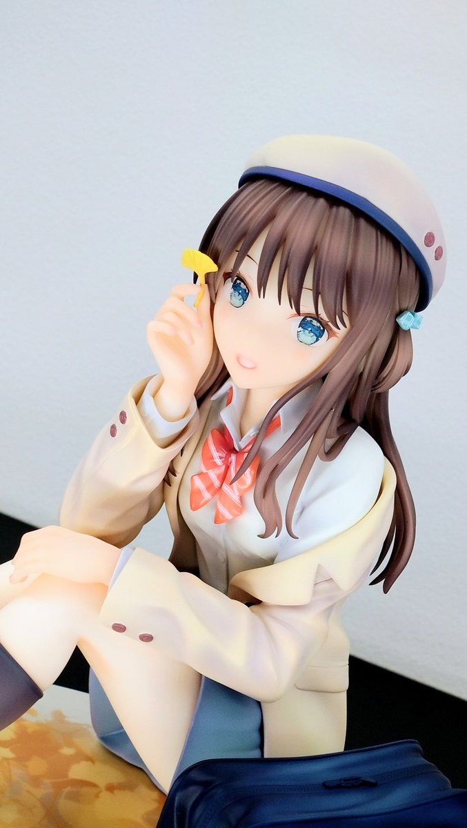 TokyoFigGallery's tweet photo. 【ギャラリーオープン中!】 
HobbyChatonさん「秋の色 Illustrated by Hiten」展示中です✨
柔らかなタッチが大変にお似合いの美少女さん💕これは逸品ですね〜♫

※営業時間/11:00～19:00 

#東京フィギュア https://t.co/iwAtZRwF64