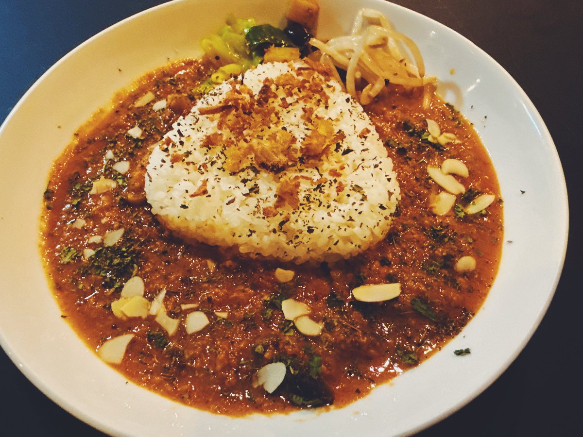 GANDEN_curry's tweet photo. 6月6日（土）
本日もオープン致します。

引き続き限定カレーもご提供中！
通常よりも少しスパイシーな鶏挽肉を使ったバターチキンカレーです。

お待ちしております☺️ https://t.co/15Vl52bbq3