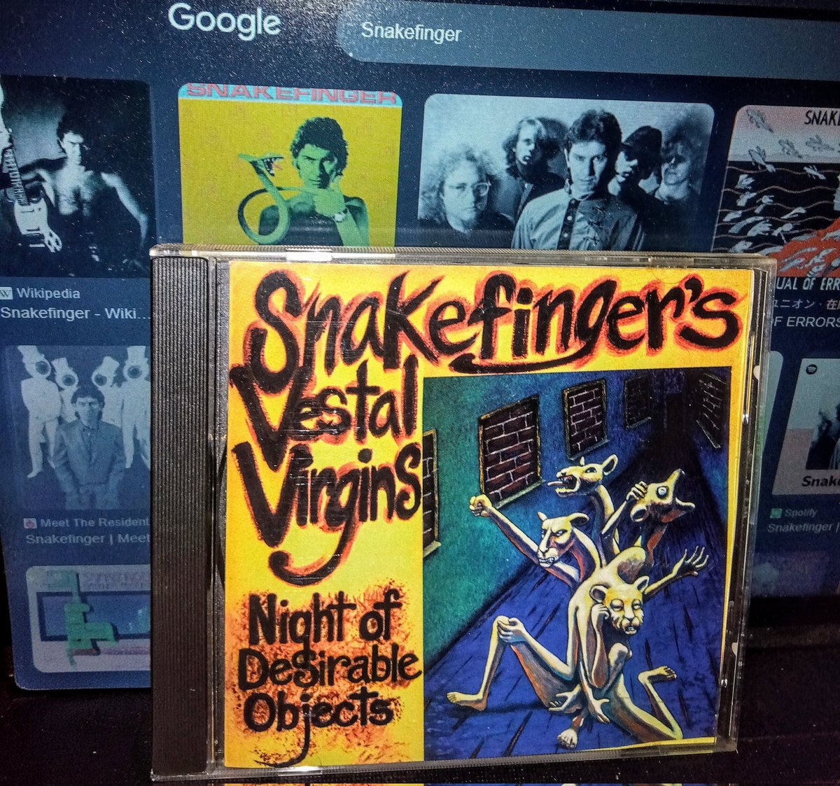 mellozaemon's tweet photo. #Snakefinger🇬🇧( 17 June 1949 – 1 July 1987)
Night Of DesirableObjects('87) 遺作
音楽的素養の無かった目玉親父軍団に影響を与え
演奏面で多大な貢献をした人物
レジデンツ13周年記念ショーでは来日帯同した https://t.co/iEhTOCJfYw
