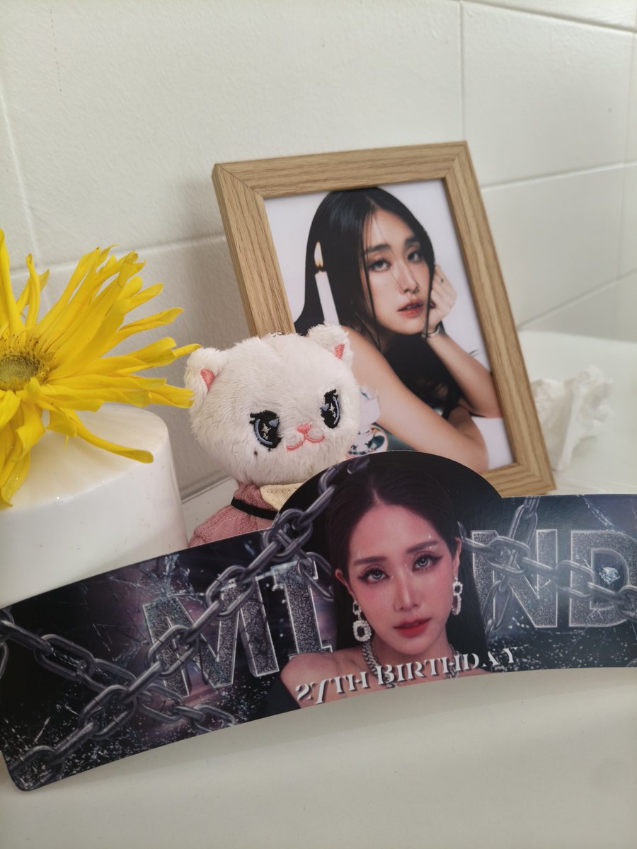 Myxtiya09's tweet photo. แกลน่ารักมากกก ใครกลัวร้อนมานั่งตากแอร์เติมแป๋วก่อนจะไปหน้าคอนกันได้นะคั้บ 🐱🥺
#MindMeritMomentBDProject
#Mind4EVE https://t.co/uvJmOiFg7Z
