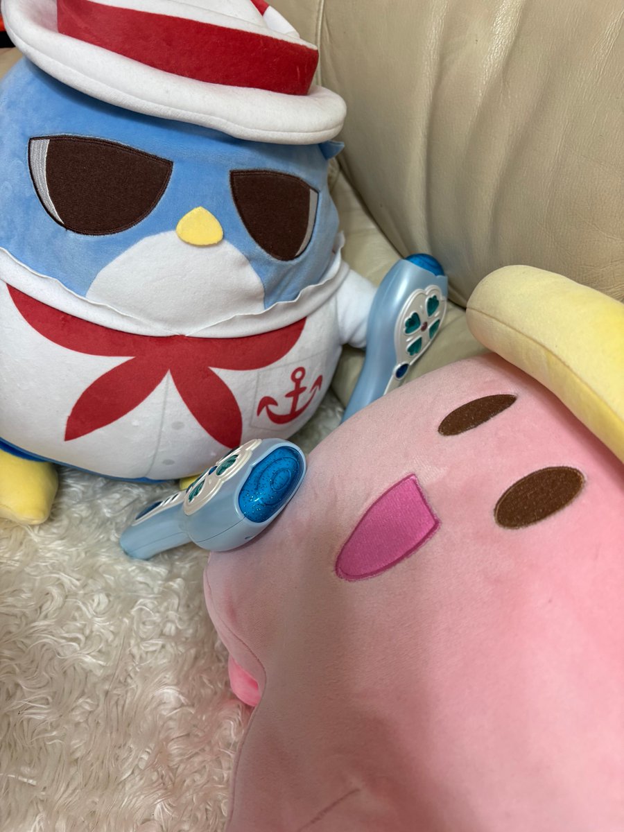 p_hanamori's tweet photo. なかよし7月号発売しました。ぴちぴちピッチaqua47話です。よろしくお願いします！カラ鉄さまでコラボ中なのでカラオケバトルのヒッポとくらちゃん🎤
雑誌の柱コメントにもありますが、扉絵リクエスト募集中です〜。 https://t.co/ncY0J3zzjN