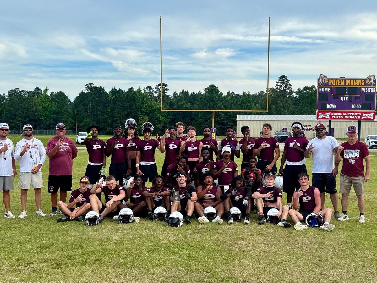 DesmondPrater11's tweet photo. Way to start off my sophomore season at QB going 7-0 nd winning the small town shoot out today… it’s only up from here!! @Twood3_SSA @EarlGill10  @CoachLowery52 @Chedda_Mac @CoachCTillman @_K_Stew @PrepRedzoneAR @toddrake00 @ETTaylor79 @HootensARFBall https://t.co/Nf5dp3Cs0E