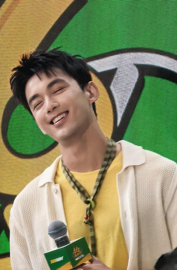 leimi_p's tweet photo. น่ารักขนาดนี้ได้ยังไงงงงง !! 😍😍
#อู๋เหล่ย #wulei https://t.co/mdn6UsHZcL