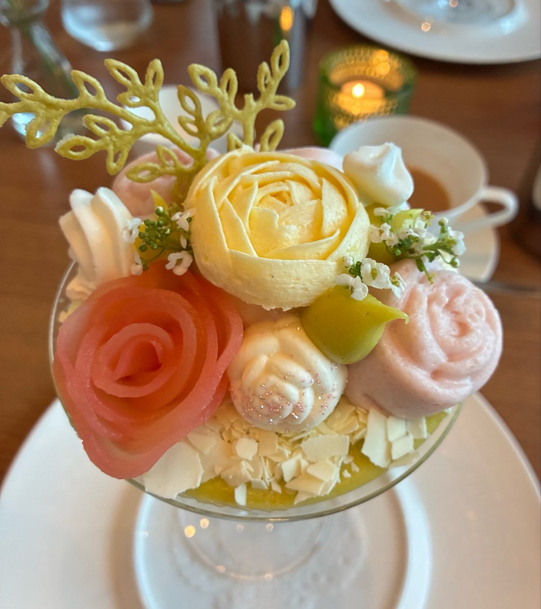 tuki_ri's tweet photo. この可愛いパフェはこの前食べてきました https://t.co/AEBt56HrWX