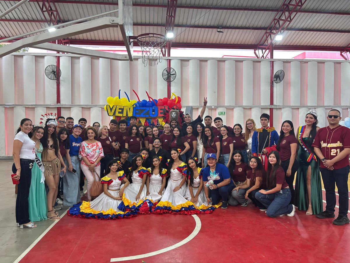 ComercioIntUFPS's tweet photo. El Programa Académico #ComercioInternacionalUFPS, llevó a cabo la clausura de la XVI Semana de Comercio Internacional UFPS, por medio de la Feria de Países.

#especializaciónenlogísticaynegociosinternacionalesufps
#maestríaennegociosinternacionalesufps

#JuntosPorLaRenovación https://t.co/vvUQBhYFAA