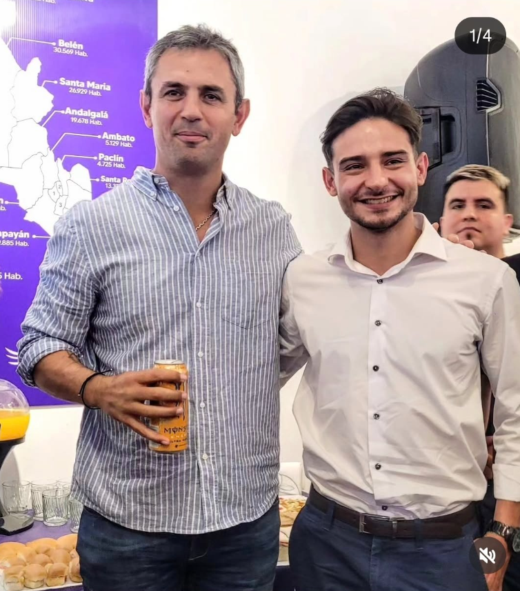 GordoLeyes's tweet photo. @BCRAUninstall @GordoDan_ Esta es mejor. Abz. https://t.co/vDRNGz51sE