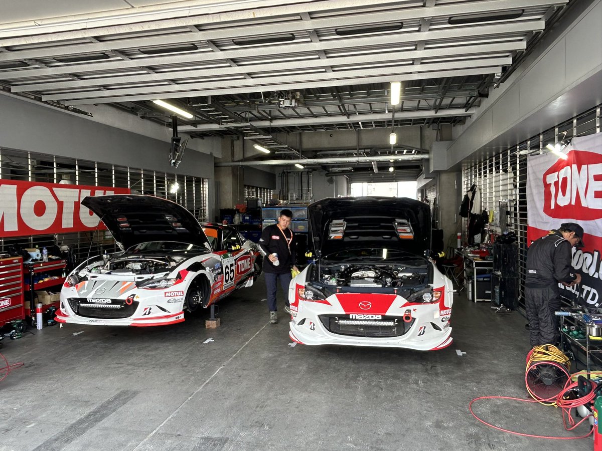 DelightGarage's tweet photo. S耐フジ24h決勝日

今日3時から24時間レース始まります

#フジスピードウェイ
#フジ24h
#S耐 https://t.co/Q6eBJAZeDQ