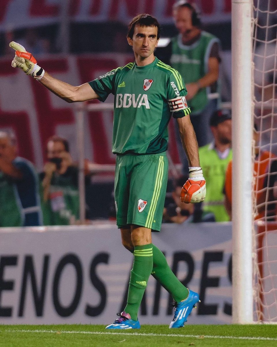 macicarp's tweet photo. @inforeald La sudamericana y culiandolo a boca en semis (no pasará) https://t.co/GEzh8B8iCw