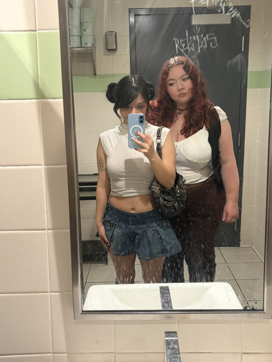 reserv0irthots's tweet photo. also #happypride i am gay and so is my beautiful girlfriend :) https://t.co/rQ2Yc0ZjrW