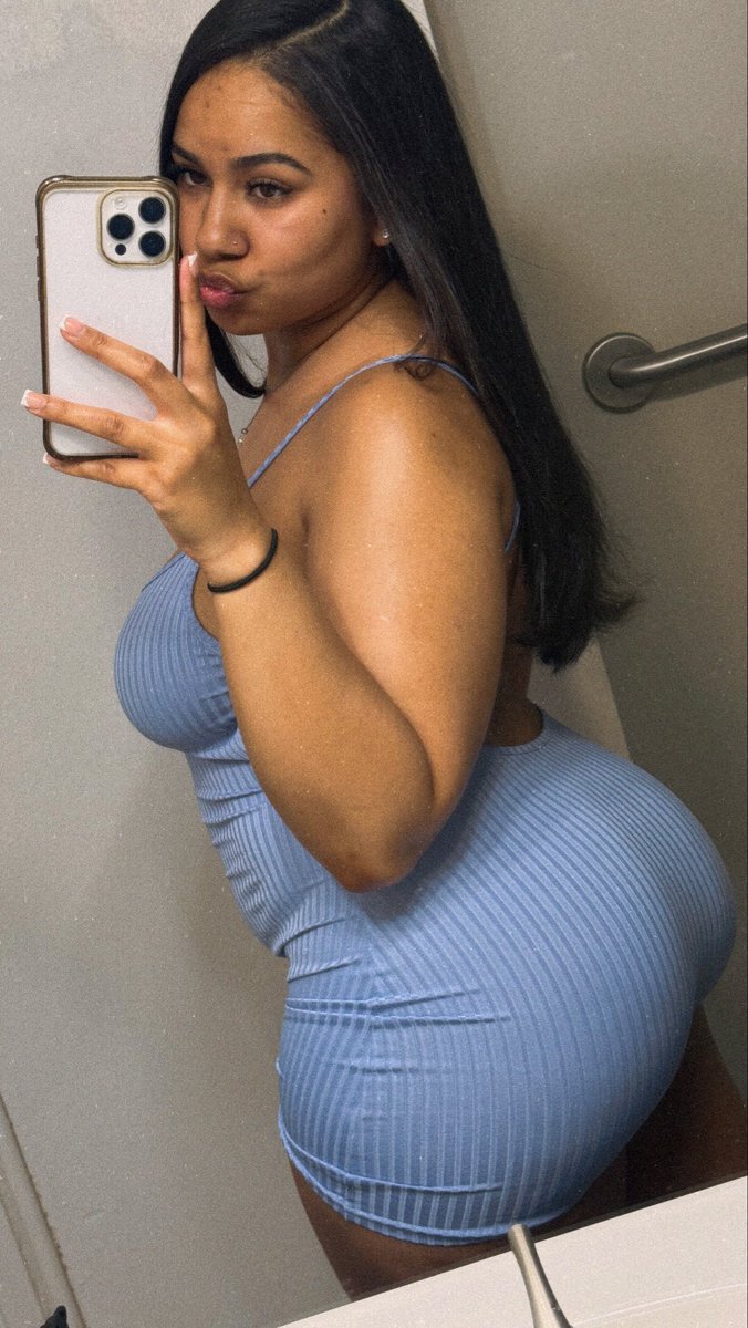 jazmynebrianne's tweet photo. I am the aesthetic 🩵 https://t.co/ugXfdVJ3kq