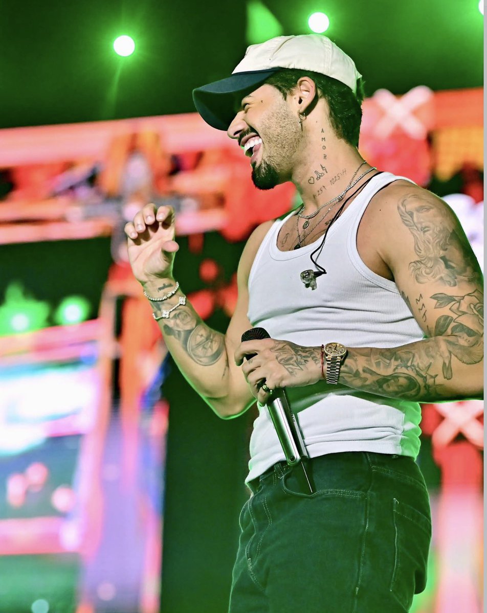 infozefelipe's tweet photo. o sorriso mais lindo que amamos 💙 https://t.co/3YATPVPe1W