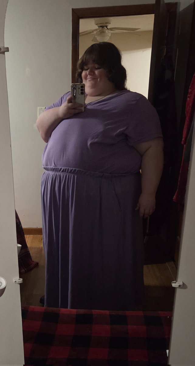 Flutterfan888's tweet photo. guess who got her first skirt 😊 https://t.co/9e6yByiC7Y