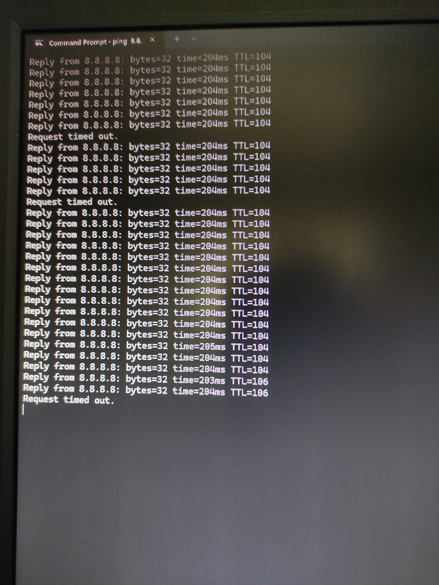 Okutamaraa's tweet photo. Baru kemarin teknisi nya ke rumah buat benerin , eh udah kumat lagi @xlsatu_  , mana langganan nya yg 300 mbps lagi :) https://t.co/4jcRgtAOlB
