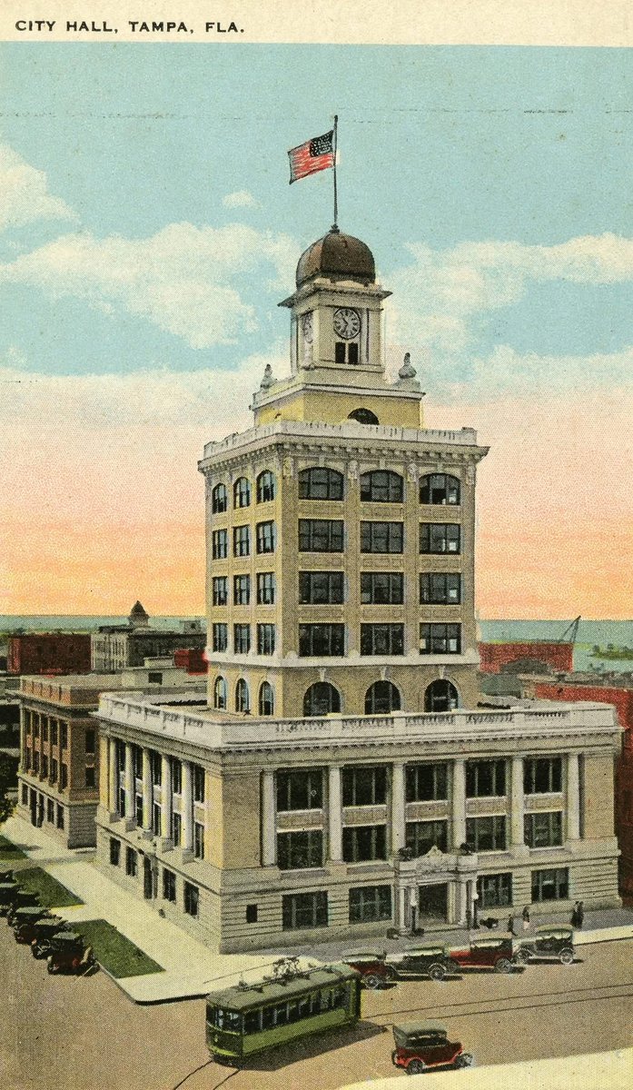 LampsOfValar's tweet photo. old-world florida “court-houses” https://t.co/xERPd1BmEl