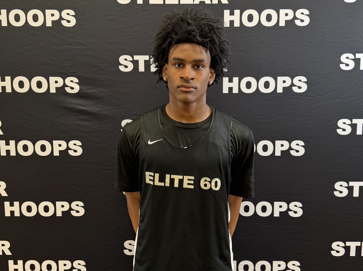StellarHoops's tweet photo. Class of 2029 North Mecklenburg High School (NC) Justin Kerr is mature, makes the correct reads off screens, good composure when pressured on the perimeter, knocks down jumpers from mid range and three, stellar full court awareness, hits floaters over bigger defenders &amp; skilled. https://t.co/TjMPhBUuVD