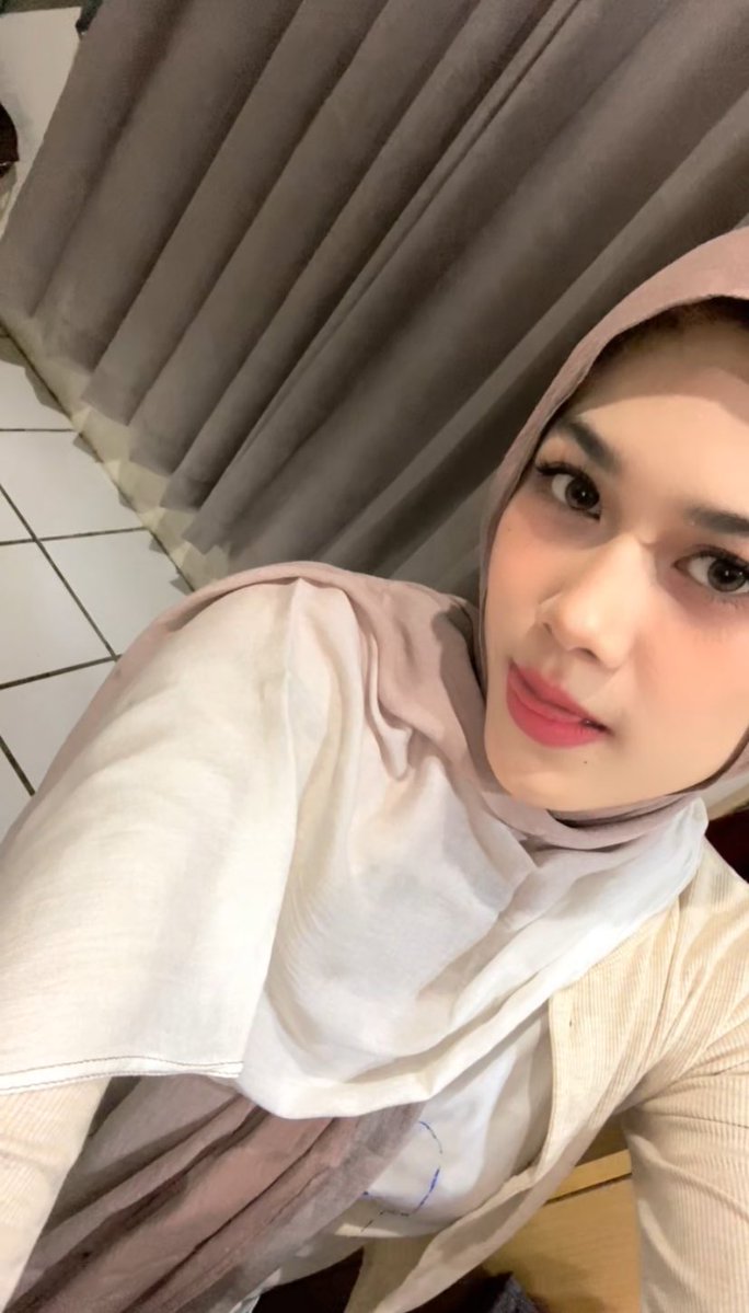 cila tweet media
